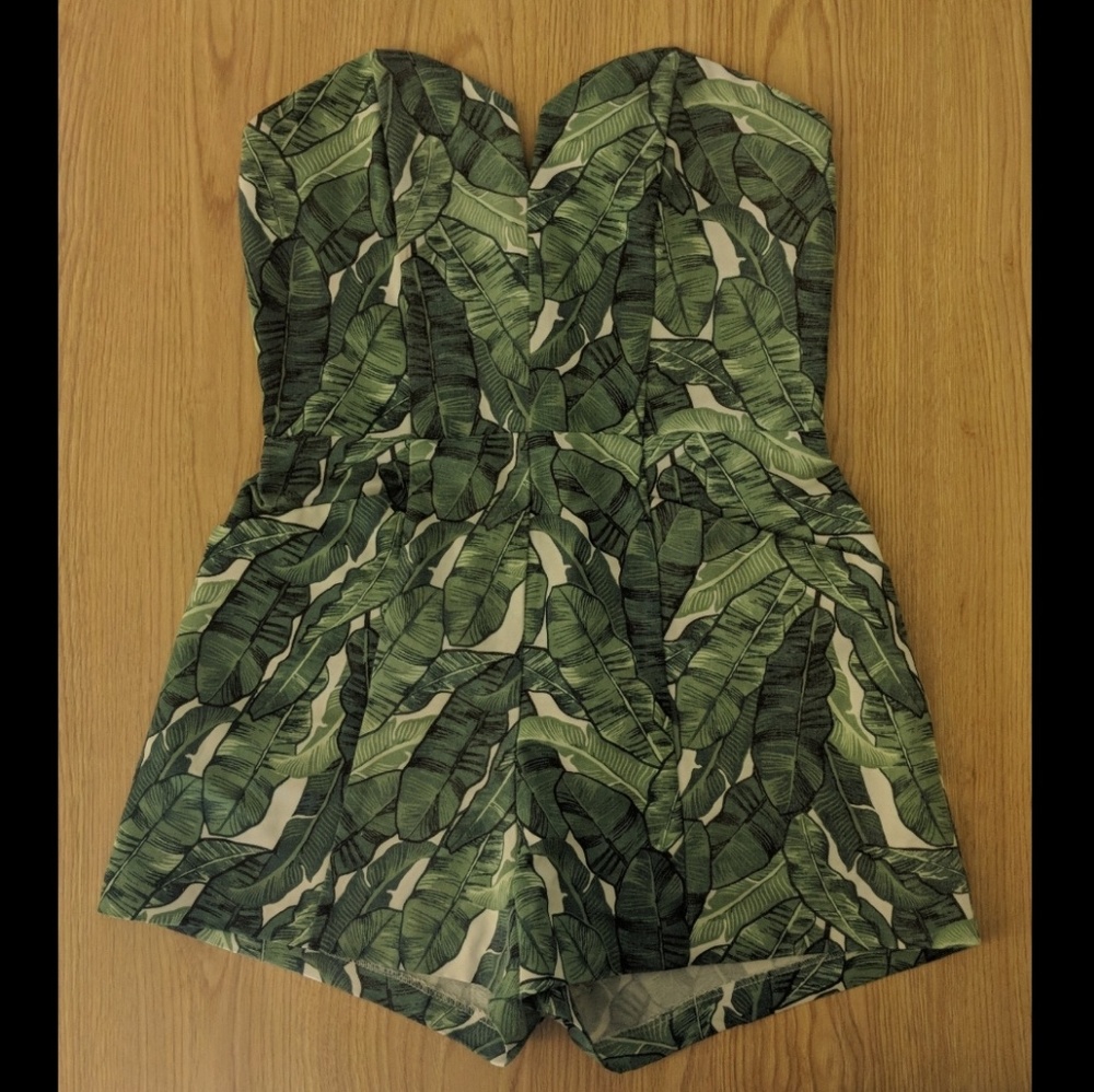 H&M Strapless Sweetheart Romper w/Pockets